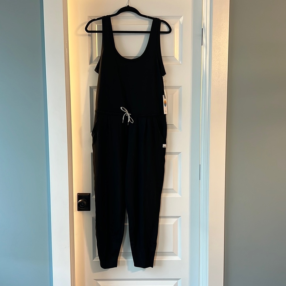 Vuori Small BNWT Lux Harem Jumpsuit Black